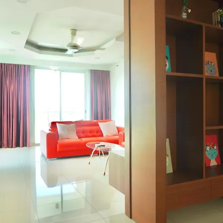 Gurney Drive Mansion One Serviced Apartment George Town Room photo