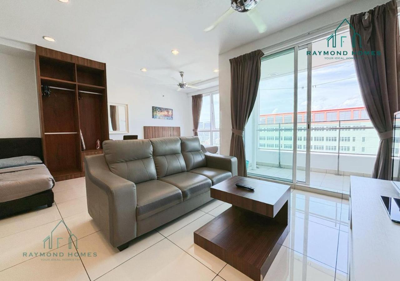 Gurney Drive Mansion One Serviced George Town